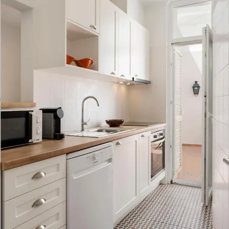 Dona Ana By Interhome Apartment Lagos