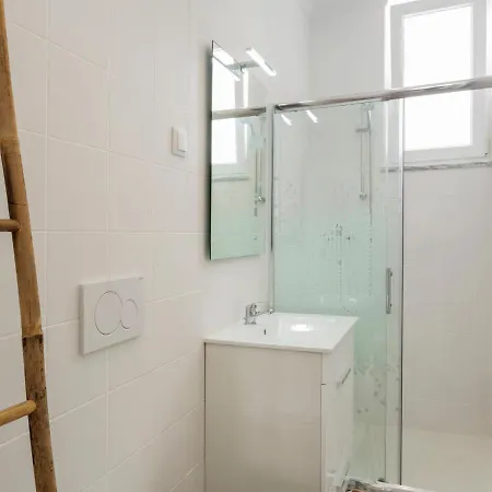 Dona Ana By Interhome Apartment Lagos
