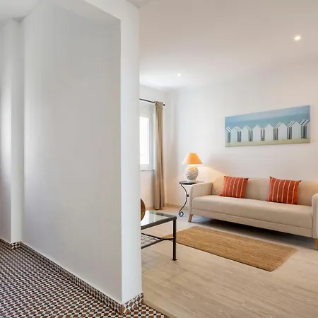 Dona Ana By Interhome Apartment Lagos